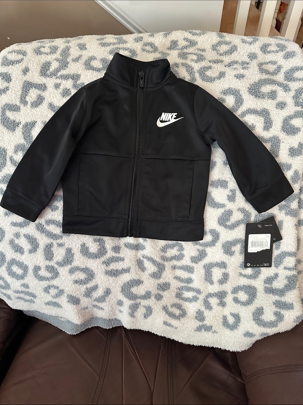 Nike Kids Black Full-Zip Puffer Jacket with White Logo